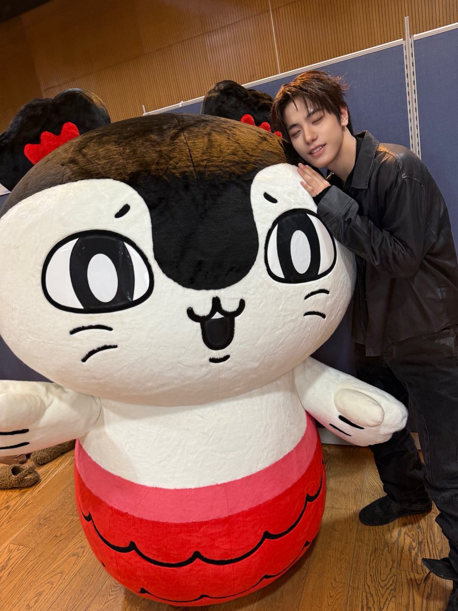 kkui1i1's tweet photo. 아니이거진짜너무너무귀여운것같애… 뜽이카와♡♡ https://t.co/TomNAWjJ8F