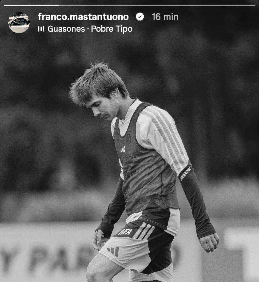 popstarmount's tweet photo. lo hicieron con julian, lo volvieron a hacer con enzo y ahora lo hacen con mastantuono 

es terrible lo cogidisimos que quedaron los bosteros por un gol de tiro libre https://t.co/E5sLuuB7xJ