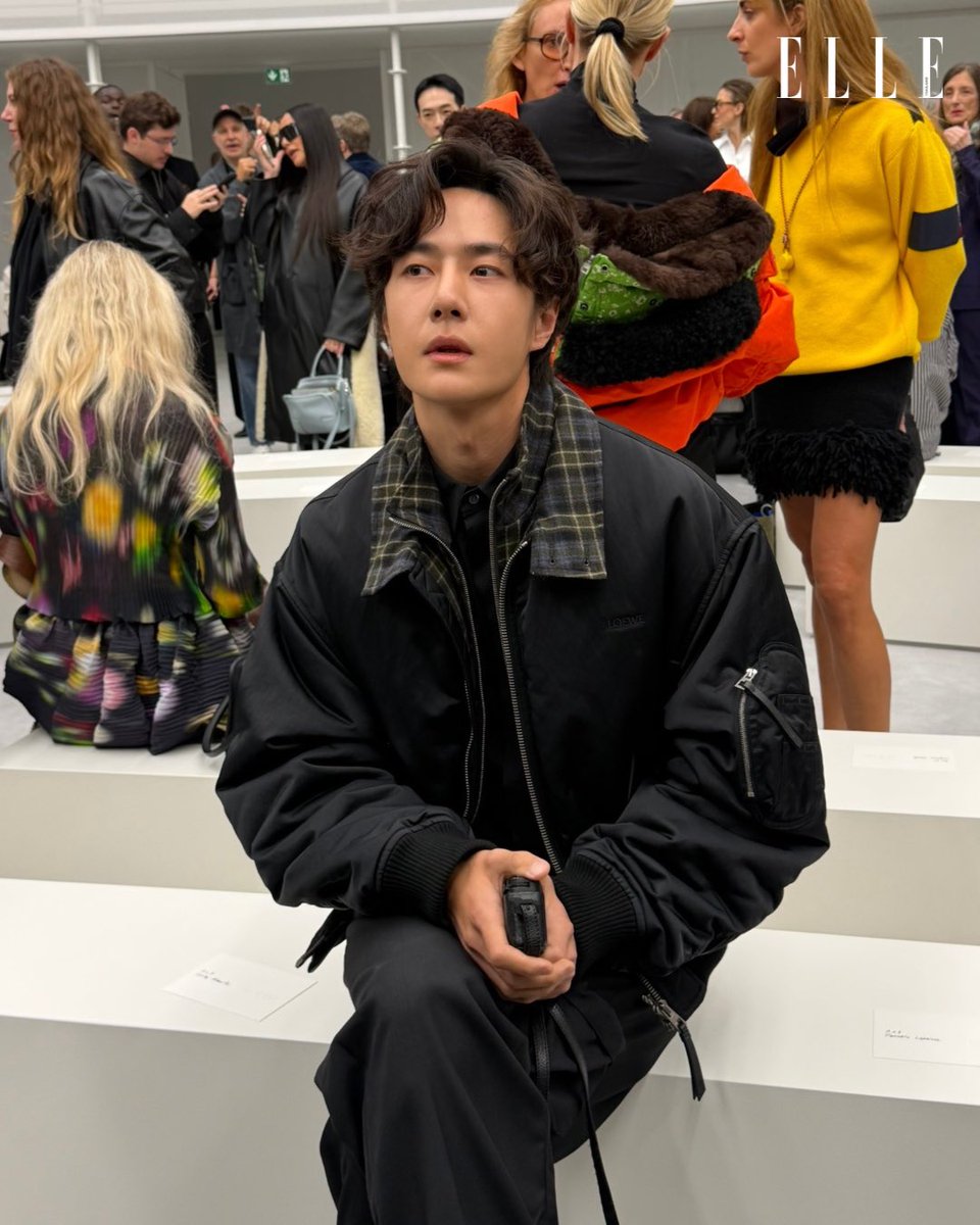 OneilyMusic's tweet photo. Wang Yibo attends the LOEWE Spring/Summer 2027 Fashion Show in Paris. https://t.co/dvZ3sTCEBP