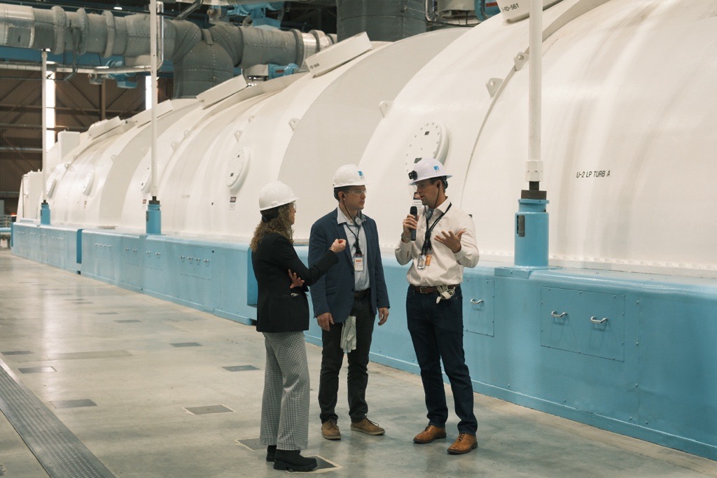 EnergyUnderSec's tweet photo. .@ENERGY is helping keep California’s Diablo Canyon nuclear power plant online—protecting high-paying American jobs and helping shield Californians from higher electricity prices.

This is the only operating nuclear plant in CA and provides up to 10% of California’s electricity. https://t.co/o4kTdvA7C9