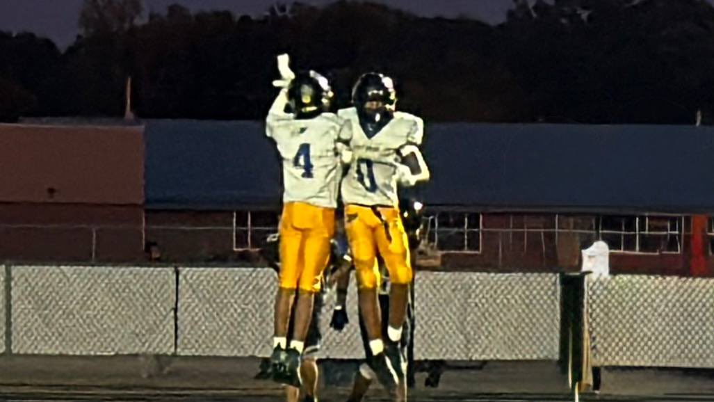 EastUnionMSNC's tweet photo. Congratulations to the Eagle Football team for their road victory over Porter Ridge, 20-0!

#GoEagles 
#GoEU

@ucpsnc @UCPSNCAthletics @AGHoulihan @BashawnHarris https://t.co/8u1K9ASm0j