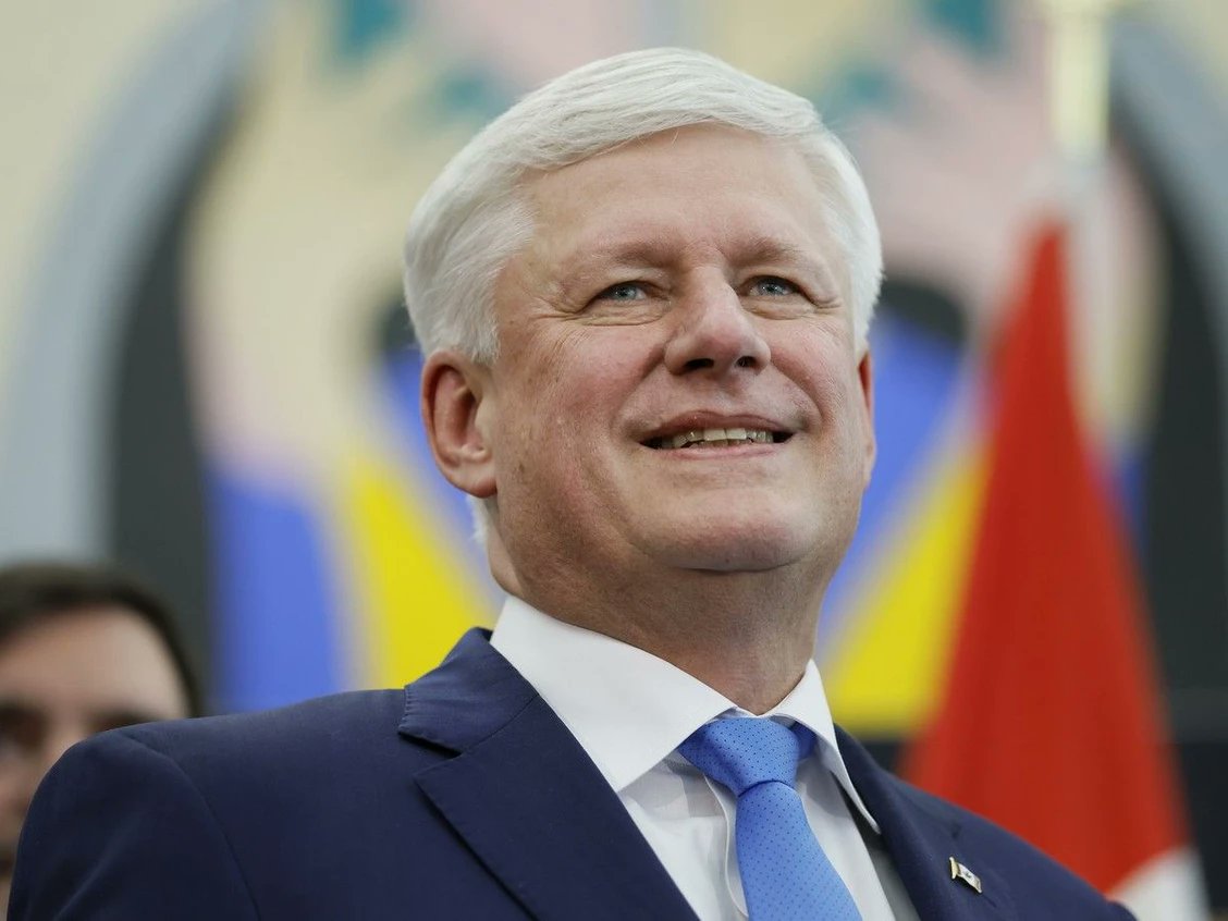 nationalpost's tweet photo. Stephen Harper: Separatism poses 'significant risk' for Alberta.

'Most voting for it will do so just to “send a message” … I believe that approach is mistaken,' writes the former prime minister of Canada https://t.co/yVJYmDSnzl https://t.co/gudIdMT8Qp
