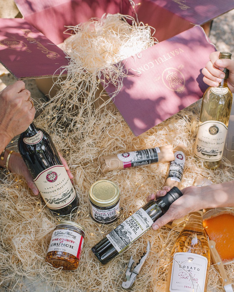 vsattui's tweet photo. Hey!! Absolutely no rush, but the holidays are basically tomorrow soooo…take the stress out of holiday gifting with V. Sattui Corporate Gifting. 🍷

Need a hand? Email us at info@vsattui.com https://t.co/pRdfNv0Jfq