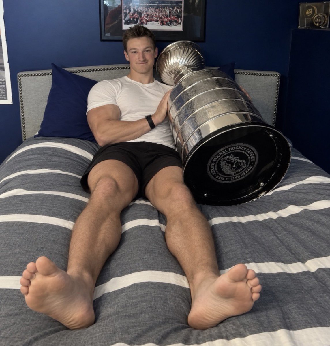 str8boyworship's tweet photo. Proud of his trophy https://t.co/Tal4A2gllX