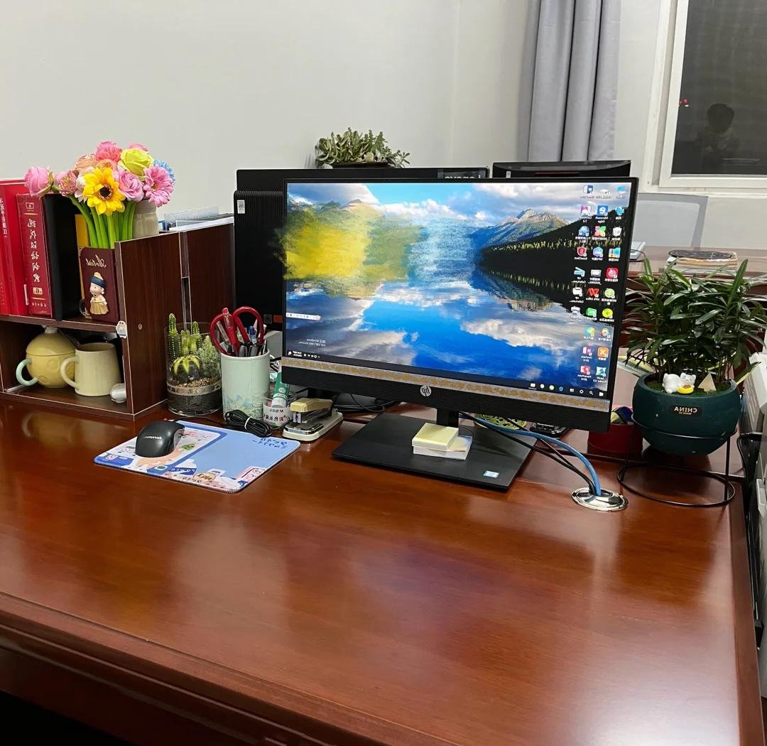 AliceHarbohc's tweet photo. Hoy terminé un informe clave antes de la hora del almuerzo — pequea victoria que alegra la jornada laboral! https://t.co/dV33VvQ5VB