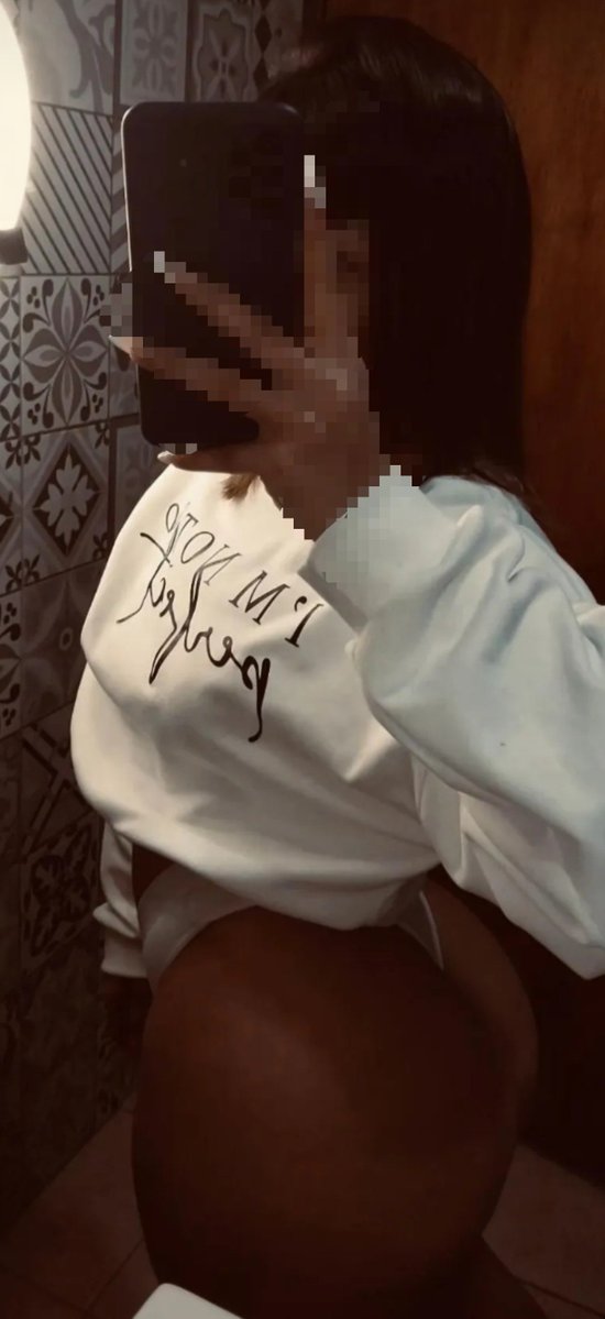 BrenCruzff's tweet photo. Chicos hago esto a escondidas de mi esposo 🙊  si me envías mensaje yo trato de responder rápido necesito algún macho 🍆 y que tenga tiempo de atenderme 🍑🔥��� https://t.co/vck69TCN1r