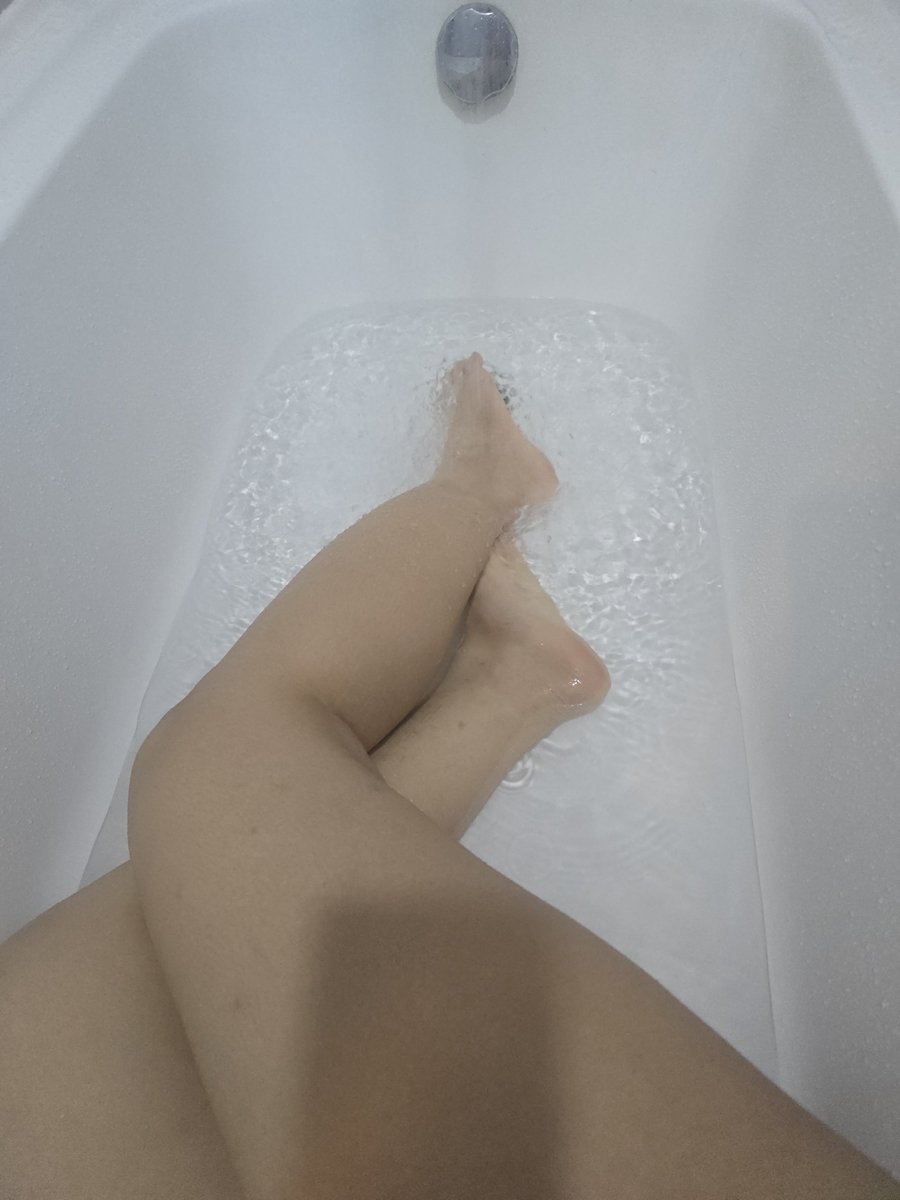 NuriaFlora_'s tweet photo. Short vacay! What's gewd in perak? Sampai terus berendam bath tub, mandi sorang je kita hm 🥹

Full in private channel 🫣 https://t.co/sMpUUHUugs