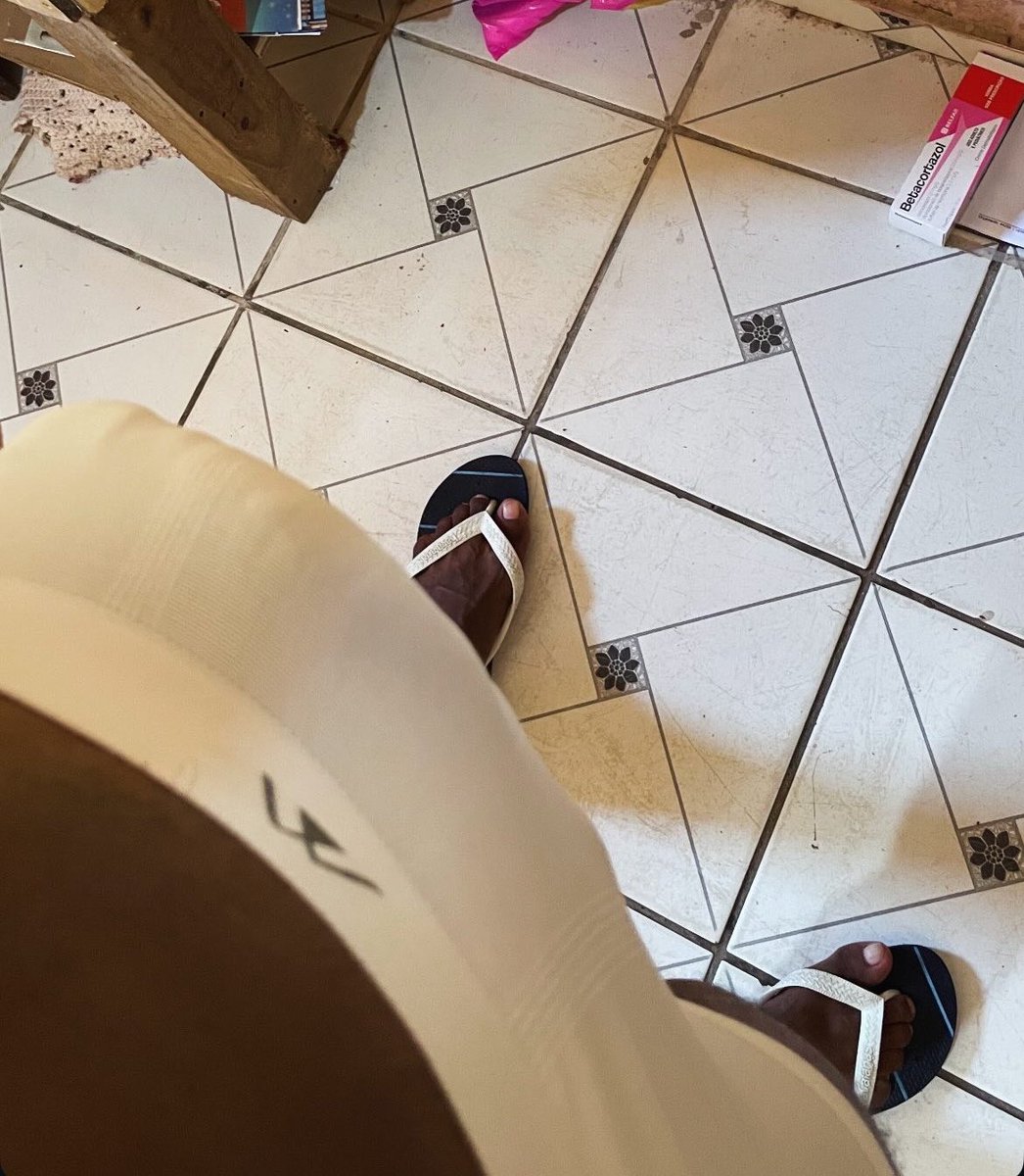 CafcomLeitee's tweet photo. 22 só o tamanho do meu P🍆💦 https://t.co/J3uroIkcLm