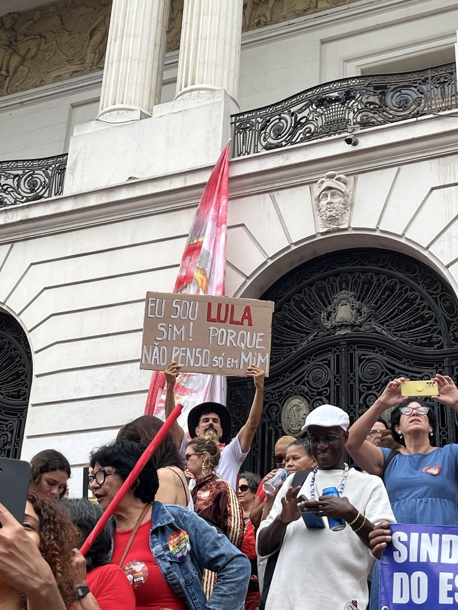 Biiacrvg_'s tweet photo. 📍Cinelândia https://t.co/Px5ROBhu8E