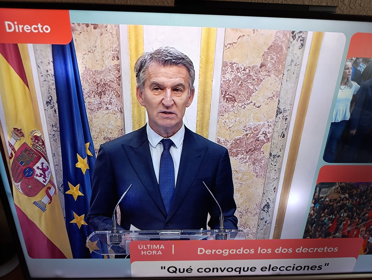 Jayco75693612's tweet photo. Ha sido la intervención más vomitiva y vergonzosa que jamás hubo en política,sin contar las payasadas de Santivago y sus discursos racistas,hoy está claro que esta rata de yate se cree que puede robarnos la comida y mearse en el morral. No está tan claro que hoy quiera elecciones https://t.co/oMVElmeMGx