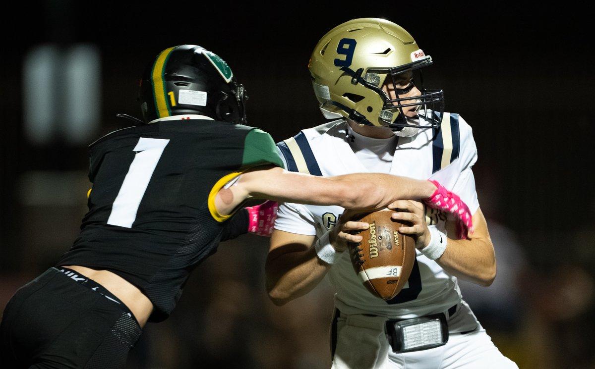 yesanothertweet's tweet photo. A few more frames from last night's game between @BFHS_ChargersFB visiting @GCHS_KnightsFB. This was a battle between two 6-0 teams but the Chargers' defense dominated the Knights. #azpreps #azprepfootball #highschoolfootball
@JUSTCHILLY @gridironarizona https://t.co/iucSBVCPAz