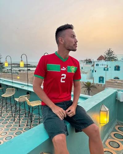 MichouLeVoyou13's tweet photo. Le Gadjo a #Nabilflix sorti du silence après que son gars se son fait malmener par #SamZirah pas touche à mon Choupinou aurait déclarer #BenoitChevalier 😂😂😂😂 https://t.co/9lfiwUWwI9