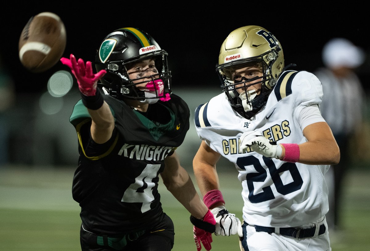 yesanothertweet's tweet photo. A few more frames from last night's game between @BFHS_ChargersFB visiting @GCHS_KnightsFB. This was a battle between two 6-0 teams but the Chargers' defense dominated the Knights. #azpreps #azprepfootball #highschoolfootball
@JUSTCHILLY @gridironarizona https://t.co/iucSBVCPAz