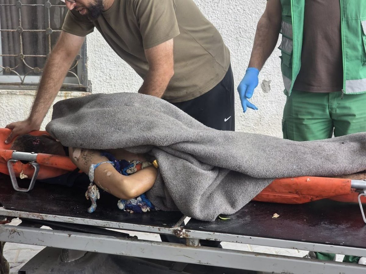 MosabAbuToha's tweet photo. Here is a list of major breaking news in Gaza since the early hours of the morning:

 7:50 a.m.
Two people were injured, including an elderly woman, on 5th Street and a young man in Hamad City, amid heavy gunfire from Israeli military vehicles northeast of Khan Younis in southern Gaza.

8:38 a.m.
The third injury reported since this morning: a girl, Hala Ibrahim al-Shawaf, was shot in the neck amid intense heavy gunfire from Israeli military vehicles targeting the tents east of Hamad City, north of Khan Younis in southern Gaza.

 12:29 p.m.
Ibrahim Munir al-Masri was killed and another person was injured in a strike west of Gaza City.

 3:16 p.m.
Ahmed al-Ramlawi was killed in a strike on a tent set up on the roof of a home near Palestine Stadium in Gaza City.

 4:39 p.m.
Ibrahim Abu Oweimer was killed in a strike on the courtyard of a home near the Al-Razi Association in Camp 2 in Nuseirat refugee camp in central Gaza.

 8:39 p.m.
A few people were injured by Israeli gunfire on 20th Street in Nuseirat refugee camp in central Gaza.