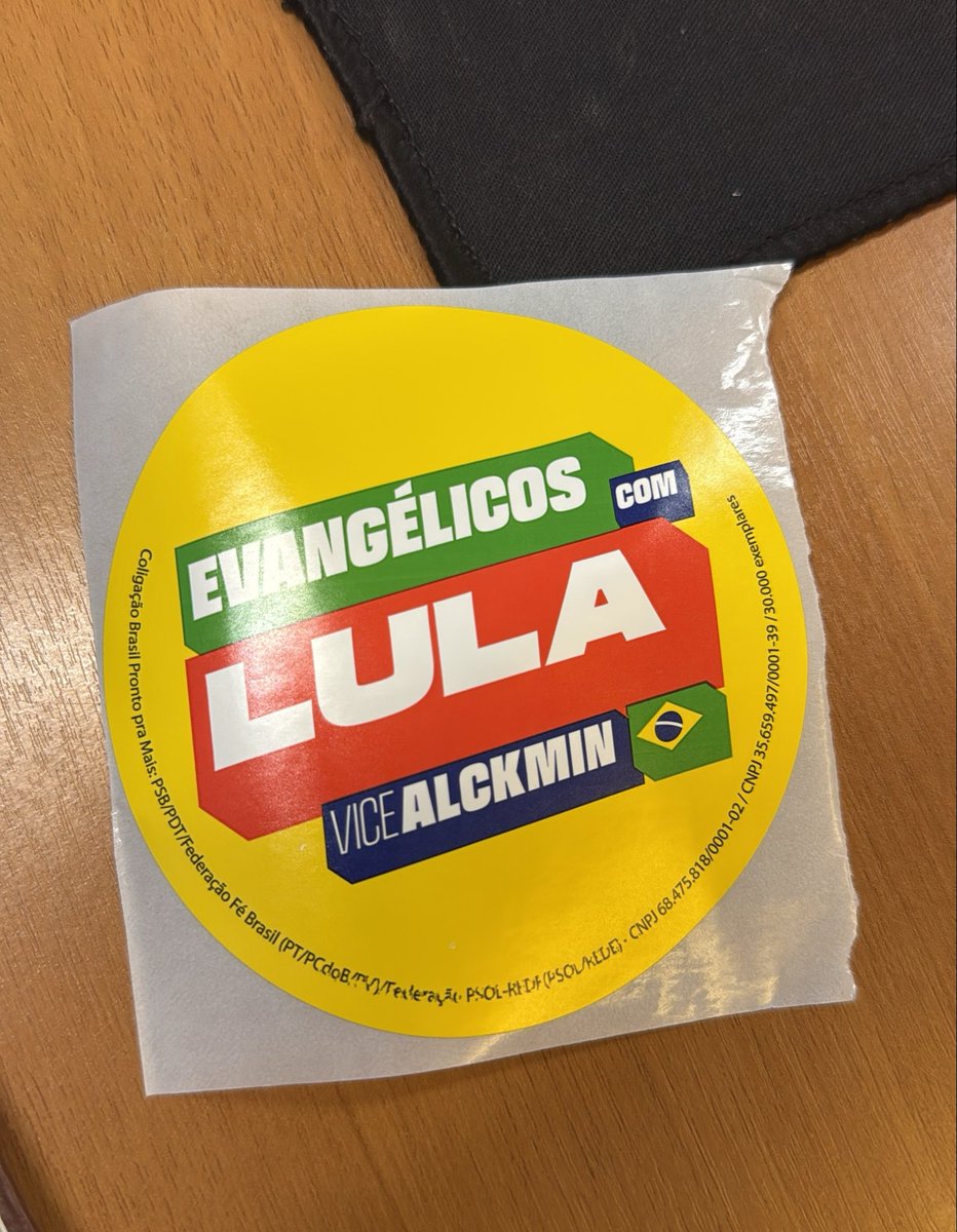 JayGaldino's tweet photo. Kkkkkkkk o único adesivo que eu consegui, jesus amado https://t.co/VxoRMIeNpv