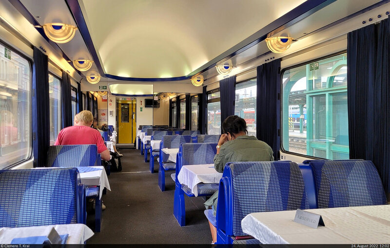 TalesFromBerlin's tweet photo. @RobCJournalist The daily Berlin-Budapest train via Prague still offers a classic dining car with beer poured from the tap and meals cooked on a stove (at least I think it still does), as do the Polish railway services from Berlin to Warsaw, Wroclaw, and Krakow (once you cross the Oder that is). https://t.co/qTOtt9ACag