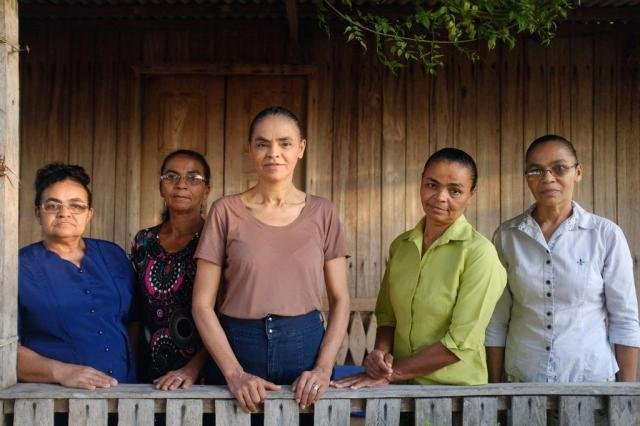 MomentsOfBrPol's tweet photo. Marina Silva e suas irmãs (2018) https://t.co/6pczvnmR5v