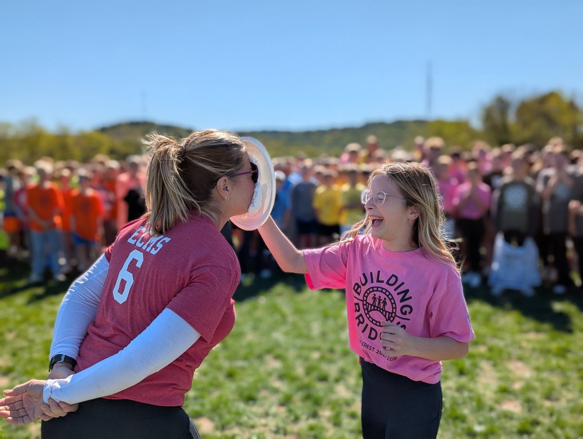 Seneca_Valley's tweet photo. It’s World Smile Day, and we may be biased, but our SV students and staff have some of the brightest smiles around!
 
This #FlashbackFriday, enjoy some photos that are sure to make you smile!
 
#FBF #SVProud https://t.co/0CqE4oqw3W