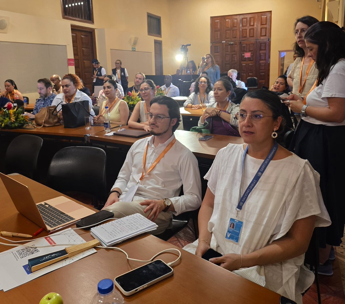 ONUHumanRights's tweet photo. En #Cartagena Scott Campbell, representante de ONU Derechos Humanos 🇨🇴, participa en:

✅️ La presentación del Informe Conjunto sobre la situación migratoria y de derechos humanos en la frontera colombo-ecuatoriana, de las Defensorías del Pueblo de los dos países.

✅️La presentación del Informe se lleva a cabo en la VIII Cumbre de Movilidad Humana: desafíos emergentes, protección de derechos y gobernanza regional, de la Federación Iberoamericana del Ombudsperson #FIO y la Red de Instituciones Nacionales para la Promoción y Protección de los Derechos Humanos del Continente Americano #RINDHCA

✅️ ONU Derechos Humanos brindó su cooperación técnica y acompañamiento a las Defensorías del Pueblo de Colombia y Ecuador, además de apoyar la realización de la Cumbre. @DefensoriaCol
@DEFENSORIAEC

✅️ Nos apoyan en el trabajo de #DDHH 
 @AECIDColombia @AECID_es 
@UEenColombia