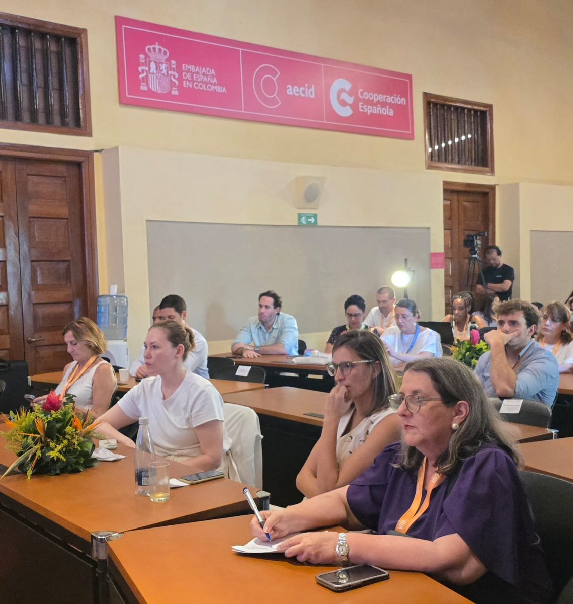 ONUHumanRights's tweet photo. En #Cartagena Scott Campbell, representante de ONU Derechos Humanos 🇨🇴, participa en:

✅️ La presentación del Informe Conjunto sobre la situación migratoria y de derechos humanos en la frontera colombo-ecuatoriana, de las Defensorías del Pueblo de los dos países.

✅️La presentación del Informe se lleva a cabo en la VIII Cumbre de Movilidad Humana: desafíos emergentes, protección de derechos y gobernanza regional, de la Federación Iberoamericana del Ombudsperson #FIO y la Red de Instituciones Nacionales para la Promoción y Protección de los Derechos Humanos del Continente Americano #RINDHCA

✅️ ONU Derechos Humanos brindó su cooperación técnica y acompañamiento a las Defensorías del Pueblo de Colombia y Ecuador, además de apoyar la realización de la Cumbre. @DefensoriaCol
@DEFENSORIAEC

✅️ Nos apoyan en el trabajo de #DDHH 
 @AECIDColombia @AECID_es 
@UEenColombia