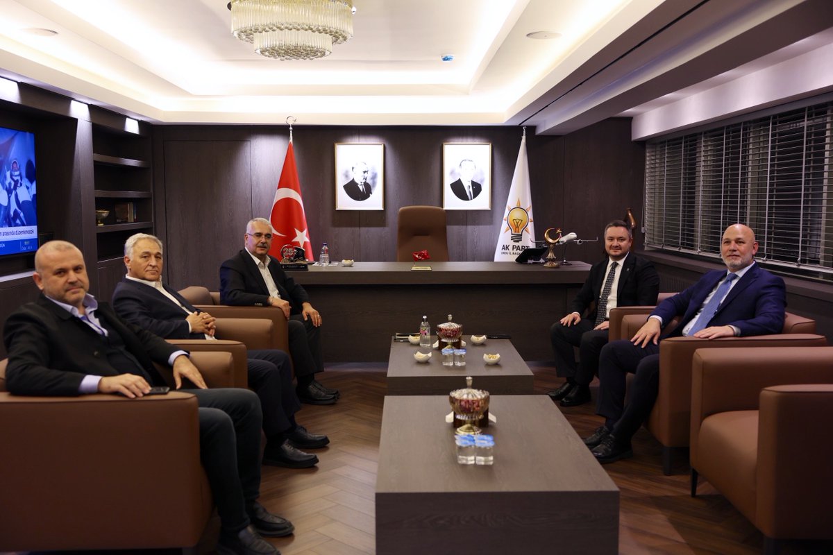 ozdemirsamet's tweet photo. İl Koordinatörümüz, Çorum Milletvekilimiz Sayın Yusuf Ahlatcı, İl Koordinatörümüz Sayın Hakan Karaduman, Ordu Büyükşehir Belediye Başkanımız Sayın Dr. Mehmet Hilmi Güler ve Milletvekilimiz Sayın İbrahim Ufuk Kaynak’ın katılımlarıyla AK Parti Ordu İl Yönetim Kurulu Toplantımızı gerçekleştirdik.

Teşkilat çalışmalarımızı ve şehrimize yönelik hizmetlerimizi değerlendirdik.

Toplantımızın teşkilatımız ve Ordu’muz için hayırlara vesile olmasını diliyorum.