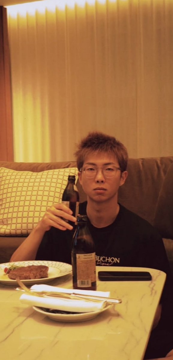 BTStoleMyTidies's tweet photo. Pove : namjoon as your boyfriend https://t.co/jbbBMWheuK