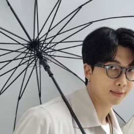 BTStoleMyTidies's tweet photo. Pove : namjoon as your boyfriend https://t.co/jbbBMWheuK