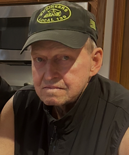 WiSilverAlert's tweet photo. #WiSilverAlert issued in Manitowoc County for missing Robert Tomchek, on foot, 1600 block of Shoto Rd., 83, Male, White, 5 ft 10 inches, 245 lbs. Manitowoc County Sheriff's Office (920)683-4201. https://t.co/9QvG5fLGCb https://t.co/FBZkdUFe64