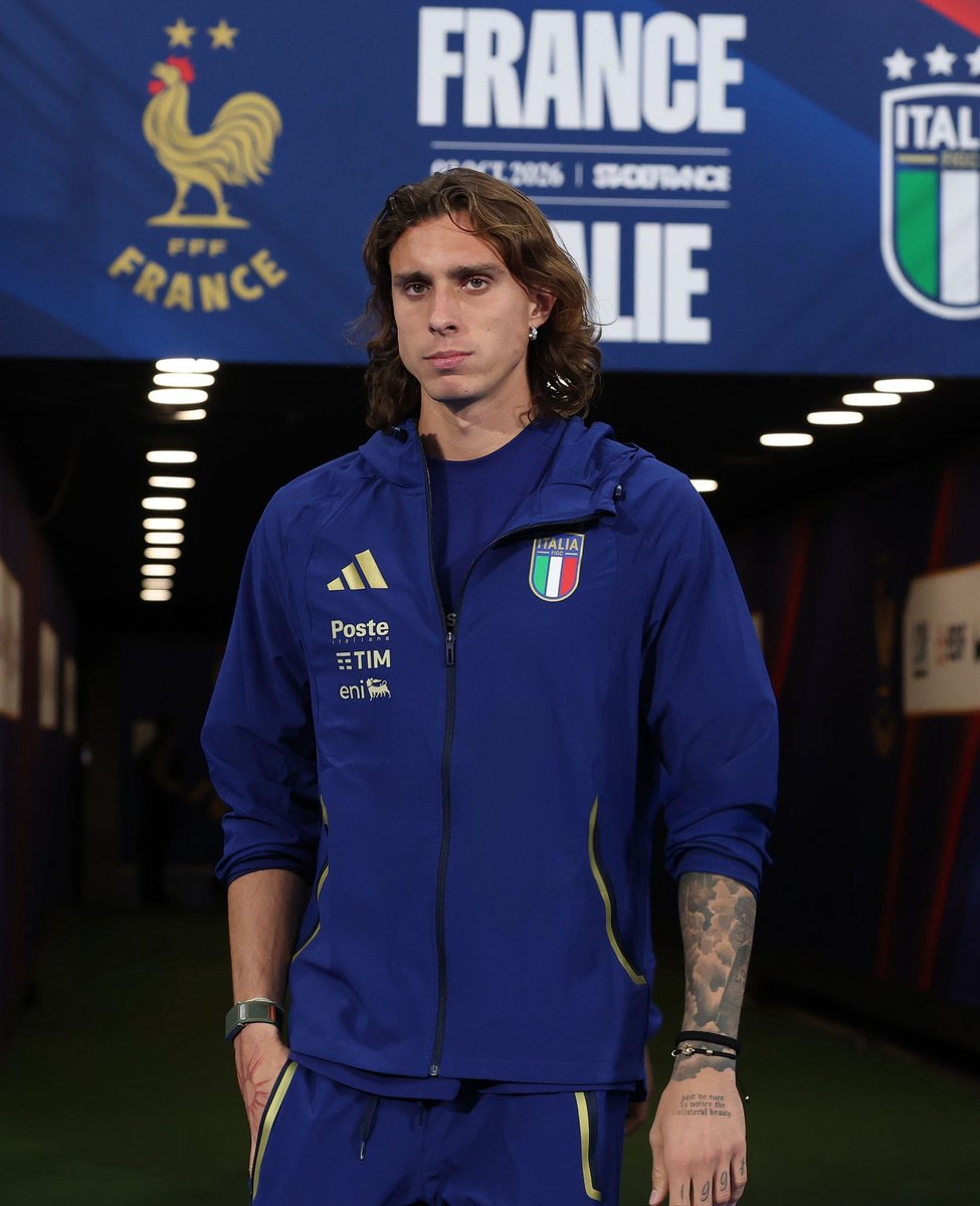 CalafioriFiles's tweet photo. Richy in the building! [📸 : Claudio Villa, Franco Arland] #Calafiori #Azzurri https://t.co/R1BM3iCyZl