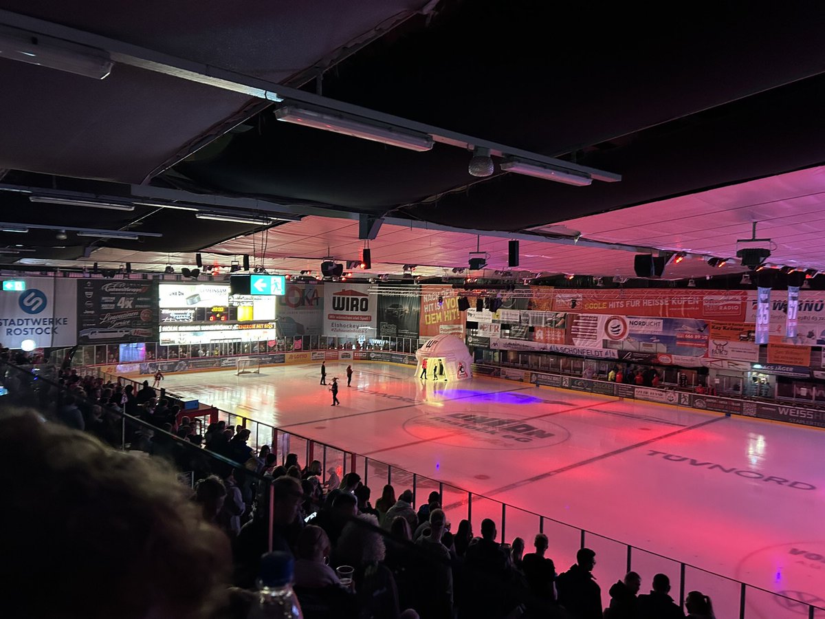 Arnet1976's tweet photo. Heute REC Piranhas  gegen Hammer Eisbären ! https://t.co/vsyqwnFxLV