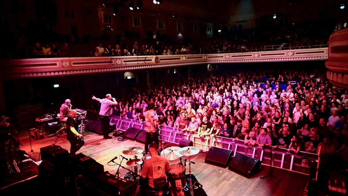 inspiralsband's tweet photo. Some photos from last night’s amazing Newcastle O2 City Hall show on the opening night of the Wonder Stuff Tour.

Photos courtesy of Leigh Eaton https://t.co/6GXrlBwZlS