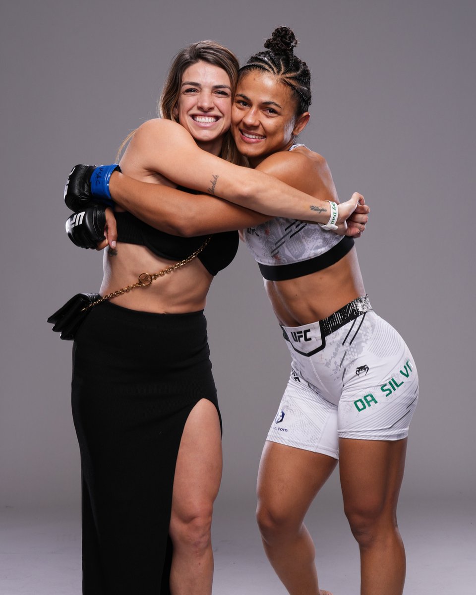 ufc's tweet photo. Every step of the way!

@NataliaSilvaUFC looks to join her close friend @MackenzieDern as a UFC champion!

[ OCT 3 | LIVE at 8pmET on @ParamountPlus and @CBSTV ] https://t.co/YToR6JvtFH