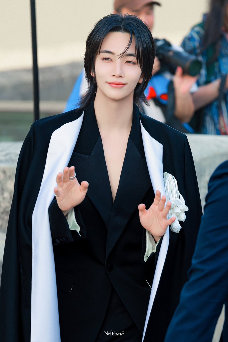 Neflibata_JH's tweet photo. 20261002

#JEONGHANxGIVENCHY
#GivenchySS27
#ParisFashionWeek
#정한 #윤정한 #JEONGHAN
#ジョンハン 
#세븐틴 #SEVENTEEN https://t.co/1PzMamGNGn