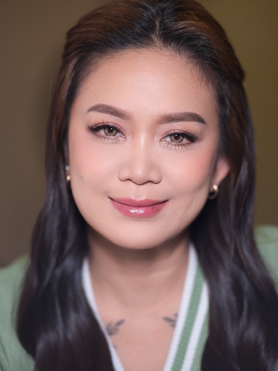 anabelobato's tweet photo. Soft glam with radiant skin, defined eyes, and glossy nude lips for an effortlessly polished look. Congratulations on your new brand collaboration, Tuesday V. Thank you for always trusting me. Makeup | razie 
Hair | ezklslndnn_24 https://t.co/KZrFAewY9O