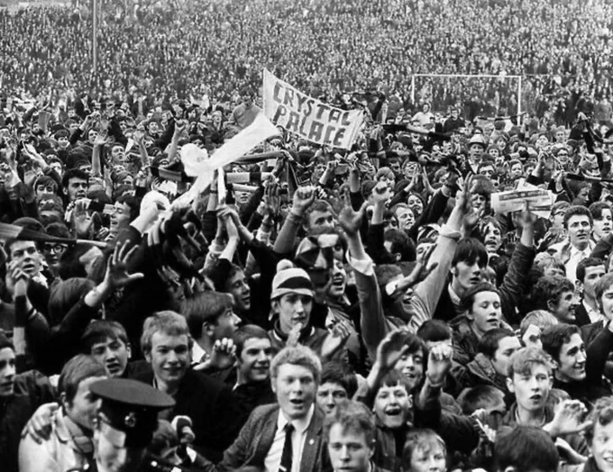 Image from The League Magazine (@Theleaguemag)