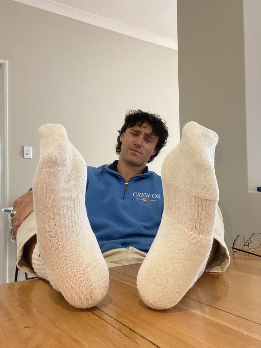 WalletRinserm's tweet photo. Breakfast is served foot boy https://t.co/c8arbpQjXv