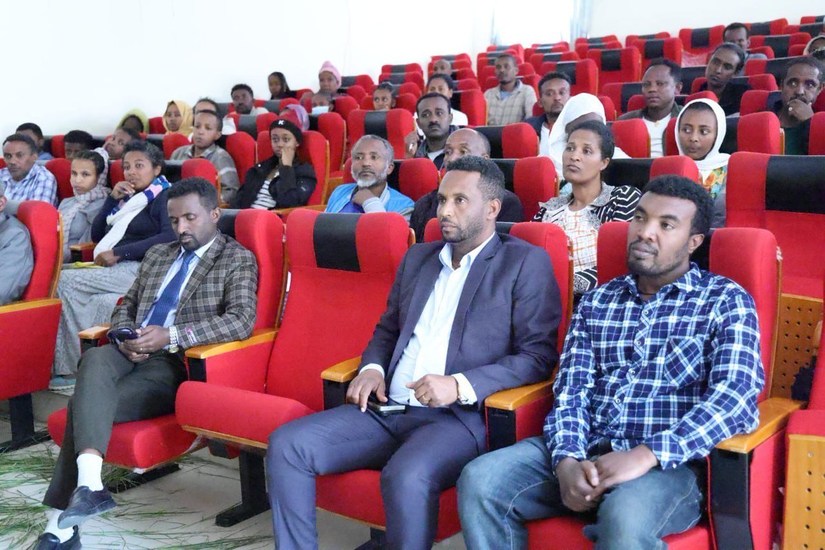 DBU_OfficialAcc's tweet photo. ደብረ ብርሃን ዩኒቨርሲቲ የ2019 ዓ.ም የሳይንስ ሼርድ ካምፓስ የትምህርት መክፈቻ መርሃ ግብር በደማቅ ሁኔታ አካሄደ
መስከረም 21/2019 ዓ.ም :: https://t.co/dTsKSDUo80
