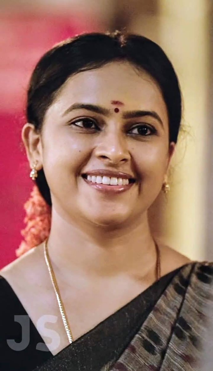 KingMak750's tweet photo. cute pictures of Sri Divya https://t.co/bLAqiQQmfM
