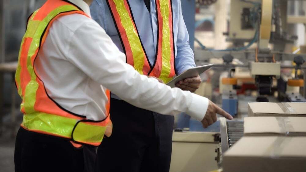 AutomationWayne's tweet photo. Planning an #EndOfLinePackaging system?

Wayne gives #ProjectEngineers equipment options across the line, including case erectors, tray formers, partition inserters, case sealers, and vision inspection systems: https://t.co/tM2bQz3qMS https://t.co/PCQ9LRcvT6