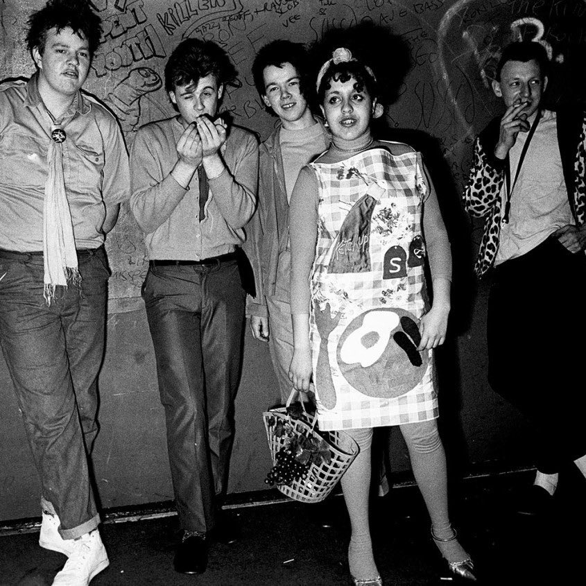 scummycore's tweet photo. Anyways here’s Poly Styrene one of the first black british punk artists who paved the way and was a pioneer for many black women &amp; woc in the scene

This is Black British history
Happy Black British History month everyone ❤️ https://t.co/wb6ESyATqu