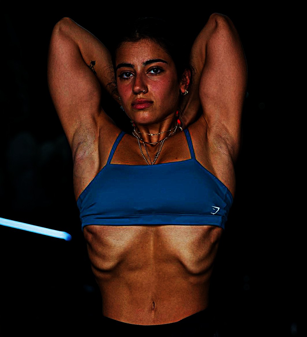 desibaddies__'s tweet photo. Those patchy stubble pits are soo droolworthy 🥵💦

#armpits #sarasaffari #hot https://t.co/AbT4JZ0P0m