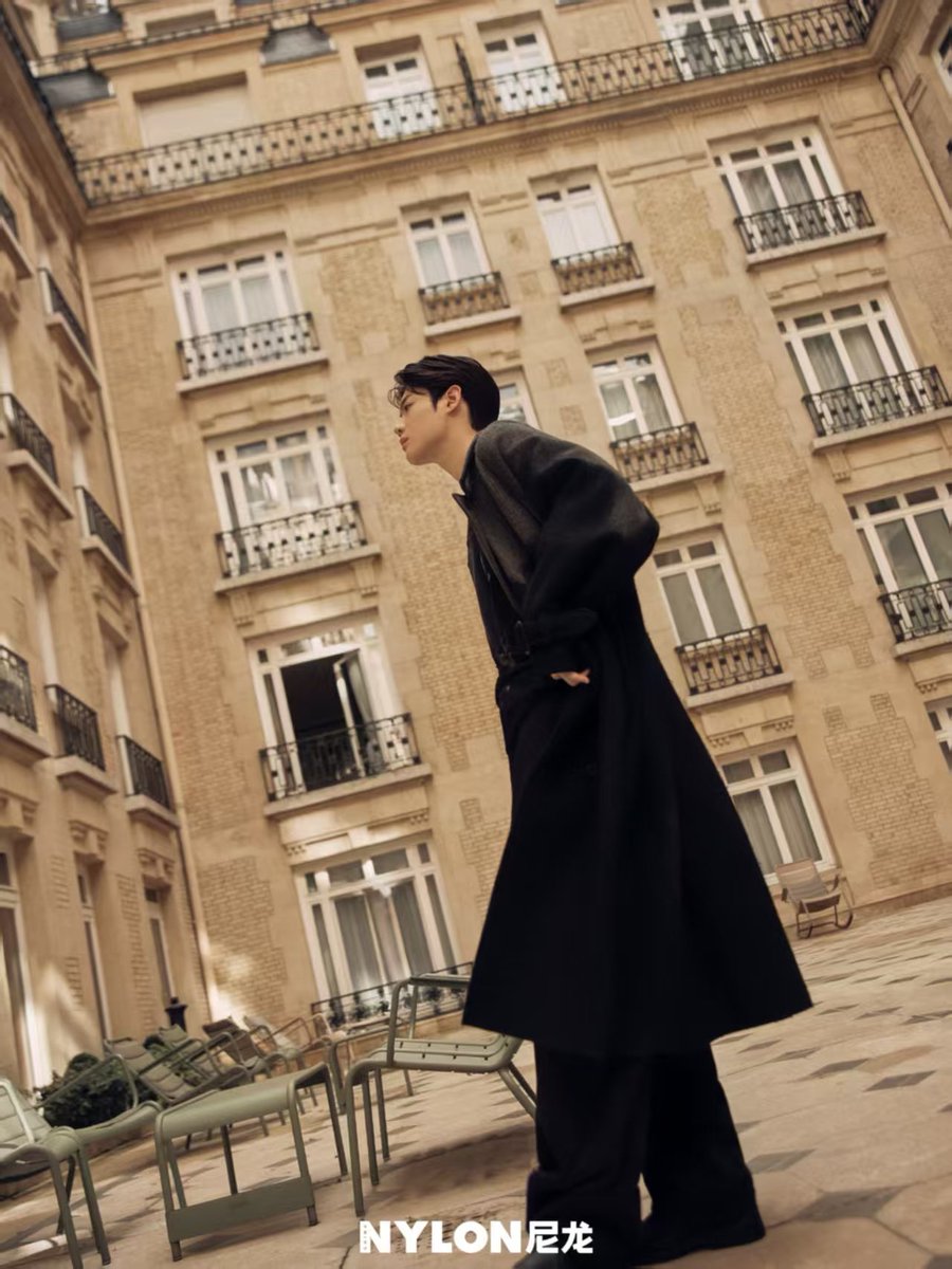 buzheng302's tweet photo. The artistry of fashion meets the presence of an actor.
✧₍^˶- ˕ -˵^₎✧

KIMYOONSIK YOHJIYAMAMOTO SS27

#YohjiYamamotoxKIMYOONSIK
#YOONSIKPFWSS27 https://t.co/dPA8cvphYk