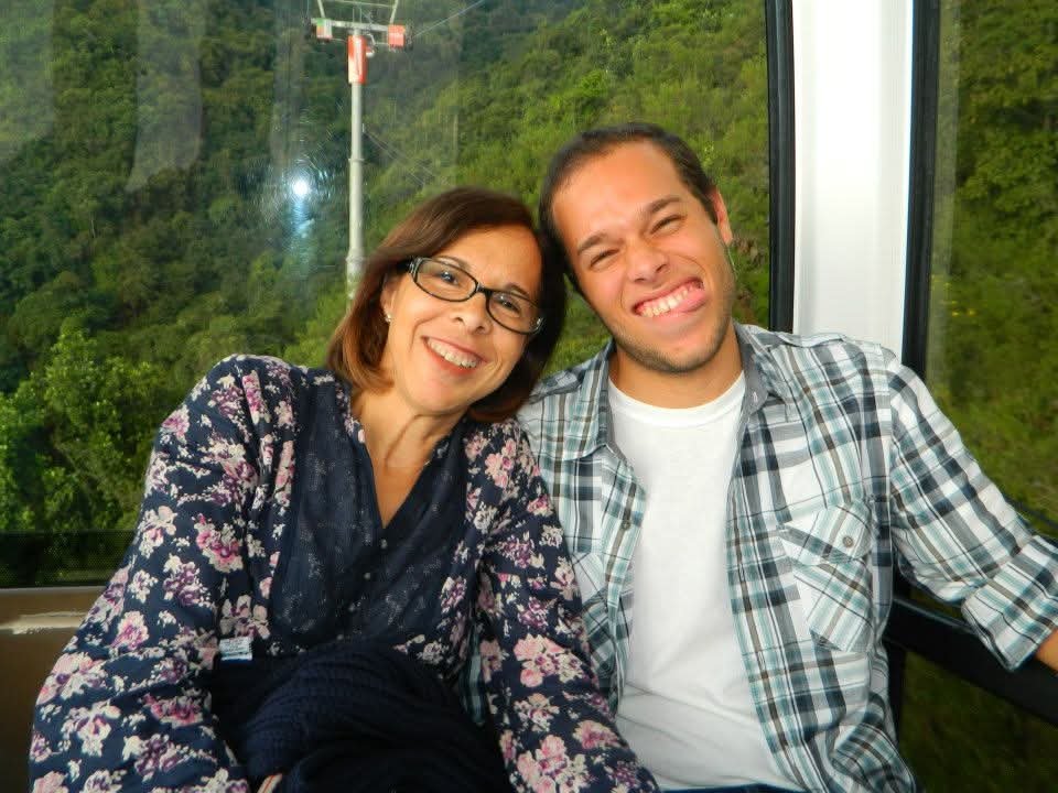 jorode4's tweet photo. Me viste nacer y respirar por primera vez.

Yo te vi partir y respirar por última vez. https://t.co/3EXcvSRhxX