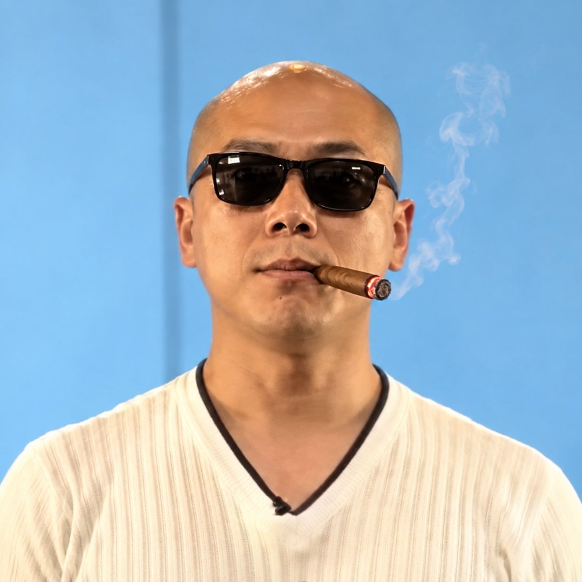 flashstepbsc's tweet photo. new profile pic who dis 

ohhh it’s the chinese #flashstep #闪身步 godfather himself 

keep flashing 

每天都要闪一闪 https://t.co/WmBhNSZ5VV