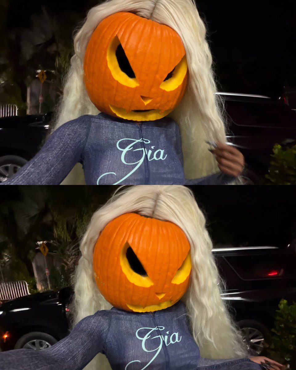 PopCrave's tweet photo. Megan Thee Stallion drops her annual jack-o’-lantern photos for spooky season. https://t.co/yCmqWeX2tk