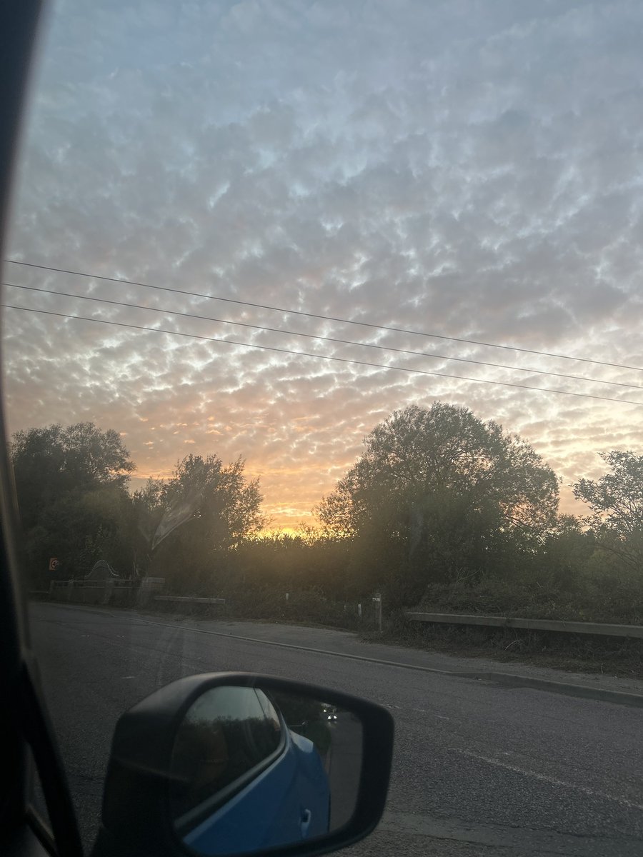 Th3_Budha's tweet photo. Budha here!
Work is finished and my car broke down, as I was racing hope to prepare for the L’Arc.
Such things in life are ups and downs, at least we are living a wondrous life.
Bye for now! https://t.co/HJ5pzckHpc