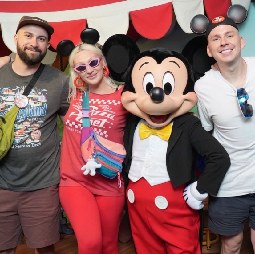TrixieUpdates's tweet photo. Trixie and Juno stun at Disney ahead of their collab for Trixie and Katya’s Patreon. https://t.co/ysD19yjjzG