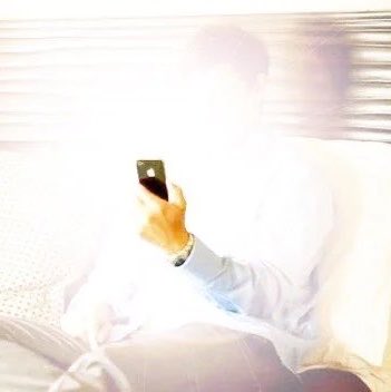 mayssiee's tweet photo. martin never lose your sunshine https://t.co/6GlbyFDGbE
