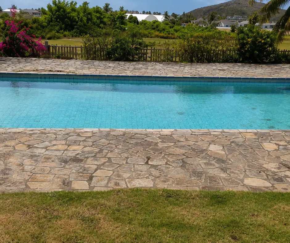 17_DegreesNorth's tweet photo. AUCTION OPPORTUNITY 🏝️
Frigate Bay Lot No. 4, Section DA19
💲US$1,062,048.96 | 📅 October 29th, 2026
Details: https://t.co/3AWJSjuDJV  
Register: 869‑669‑0214
#stkittsnevisrealestate #islandliving #dreamhome #stkittsfollowyourheart https://t.co/3jY3v6CXnH