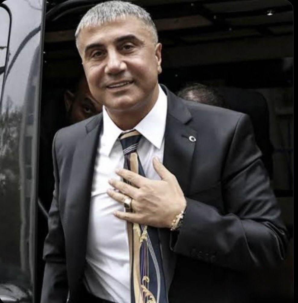 murat21203428's tweet photo. #reissedatpekerherşeyimizdir 

REİS SEDAT PEKER https://t.co/eVFr2iNddY